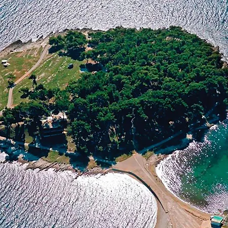 アパート In メドゥリン