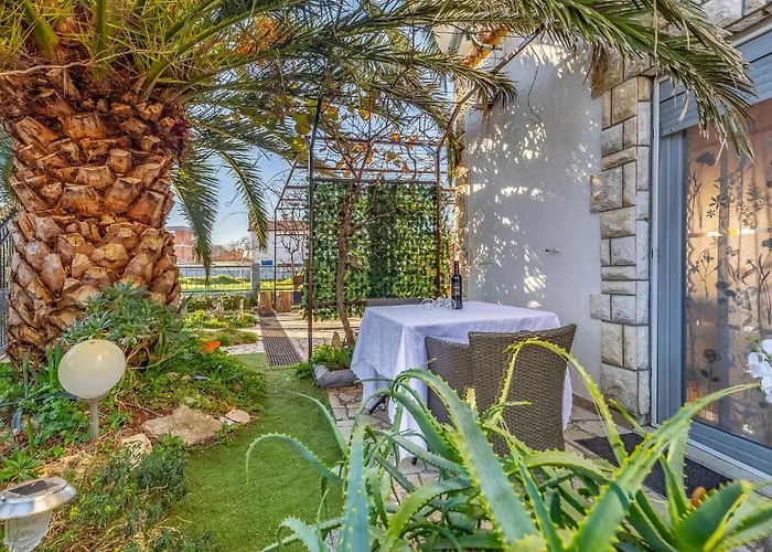 In * Μεντουλίν